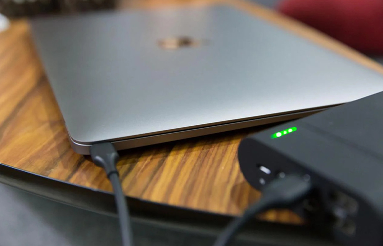 Utilise External Batteries or Power Banks
